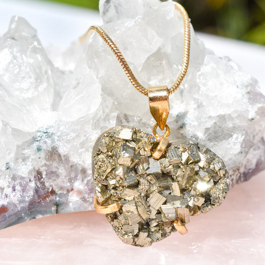 Pyrite Heart Necklace ( Cod 3 )